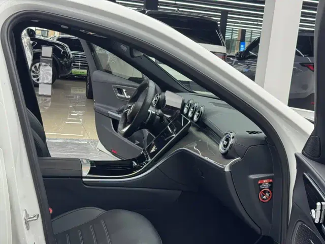 Mercedes-Benz C-Class — Фото автомобиля 8