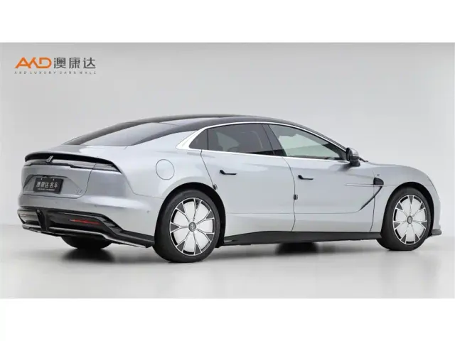 BYD U7 — Фото автомобиля 3