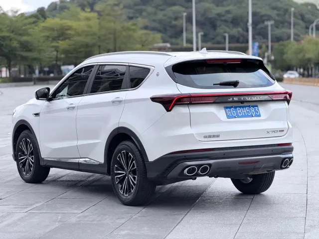 Jetour X70 Plus — Фото автомобиля 6