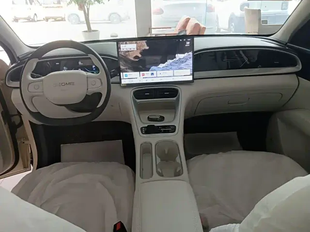 Geely Starry Wish — Фото автомобиля 9