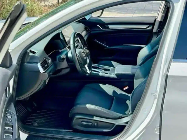 Honda Accord — Фото автомобиля 5