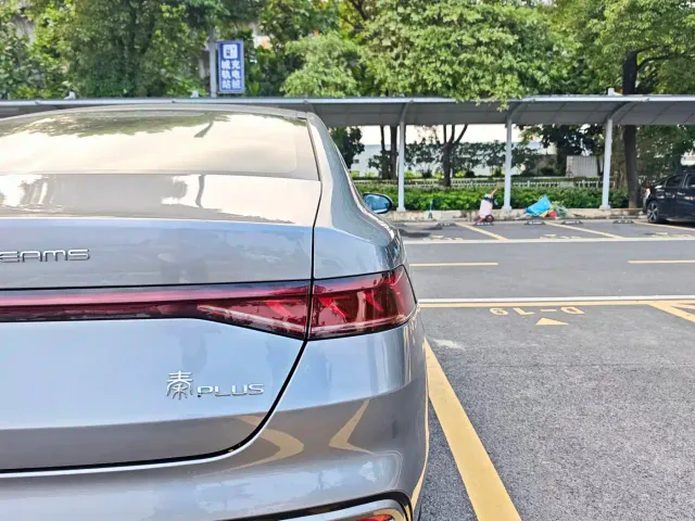 BYD Qin PLUS — Фото автомобиля 21