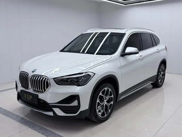 Фотография автомобиля — BMW X1