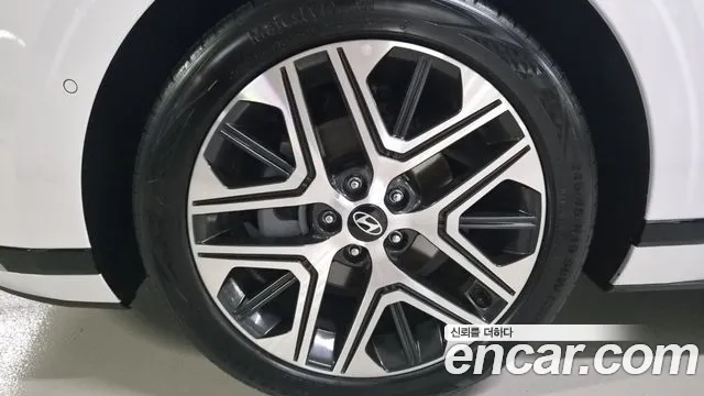 Hyundai Grandeur GN7 — Фото автомобиля 5