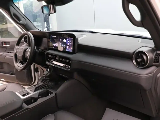 Toyota Prado — Фото автомобиля 20