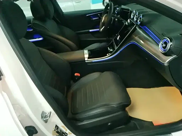 Mercedes-Benz C-Class — Фото автомобиля 24