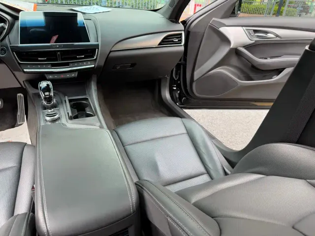 Cadillac CT5 — Фото автомобиля 30