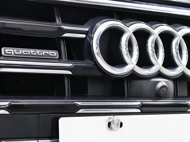 Audi A6L — Фото автомобиля 18