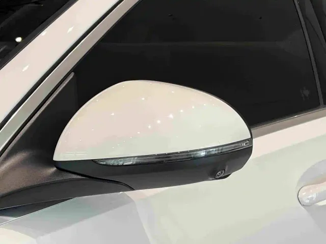 Mercedes-Benz C-Class — Фото автомобиля 11