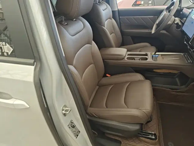 Wuling Starlight 730 — Фото автомобиля 24