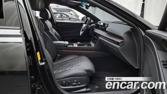 Genesis G80 Бензин 3.5 турбо AWD — Фото автомобиля 11