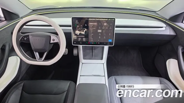 Tesla Model 3 — Фото автомобиля 7