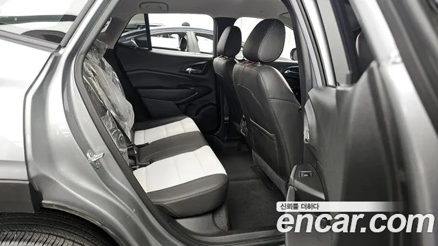 ChevroletGMDaewoo Trax Trax Кроссовер 1.2 Red Line — Фото автомобиля 12