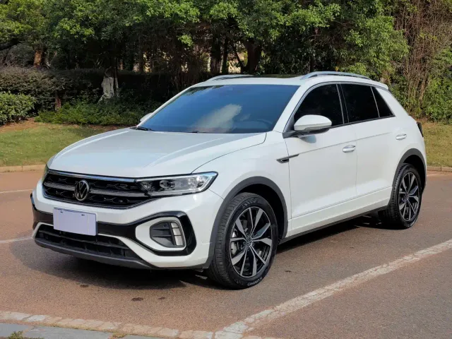 Volkswagen T-Roc — Фото автомобиля 3