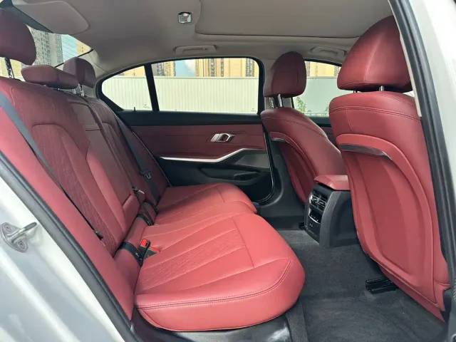 BMW 3 Series — Фото автомобиля 19