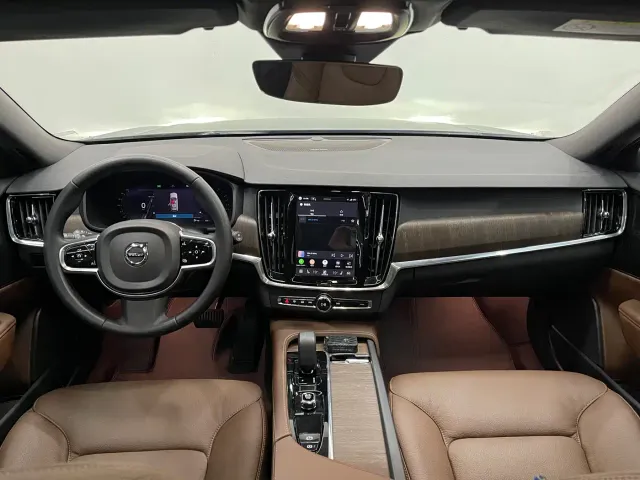 Volvo V90 — Фото автомобиля 7