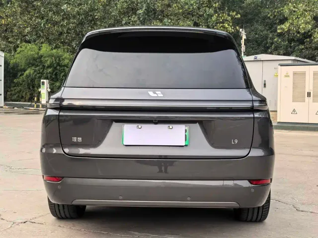 Li Auto Li Xiang L9 2024 Model Ultra — Фото автомобиля 16