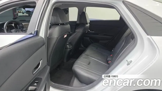Hyundai AVANTE Avante (CN7) — Фото автомобиля 11