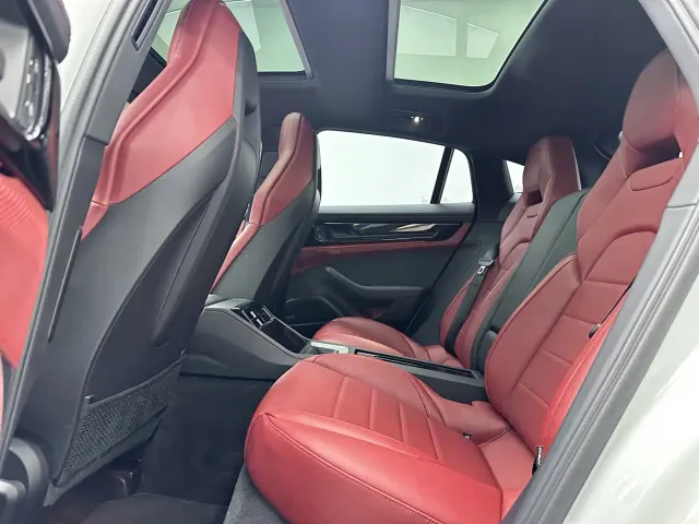 Porsche Panamera — Фото автомобиля 9
