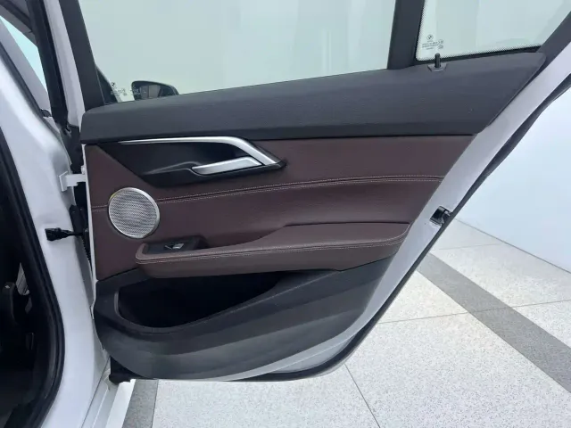BMW 1 Series — Фото автомобиля 16