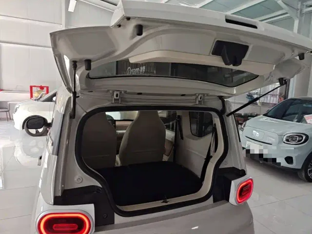 Wuling Hongguang Mini EV — Фото автомобиля 18