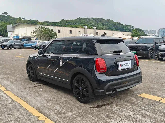 MINI Hatch — Фото автомобиля 5