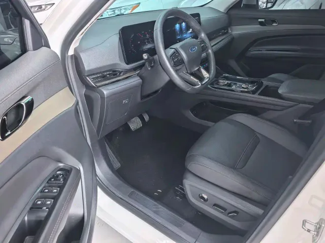 Ford Lingrui — Фото автомобиля 6