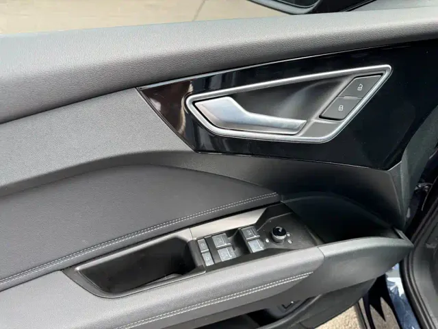 Audi Q4 e-tron — Фото автомобиля 11