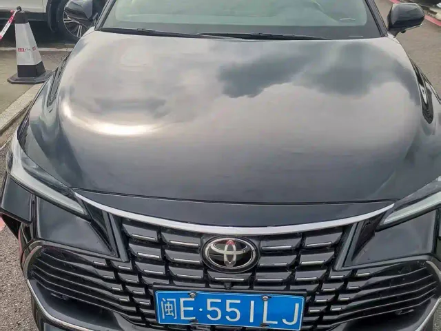 Toyota Avalon — Фото автомобиля 2