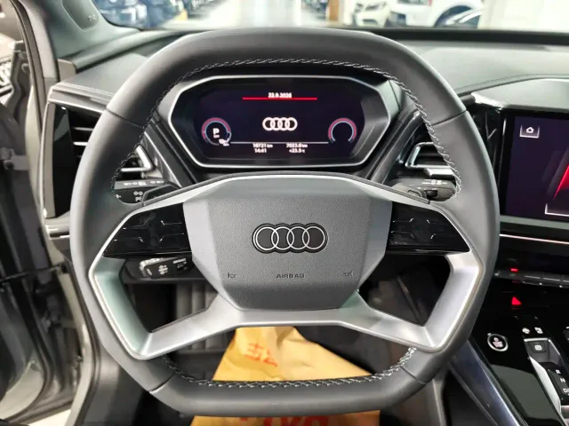 Audi Q4 e-tron — Фото автомобиля 5