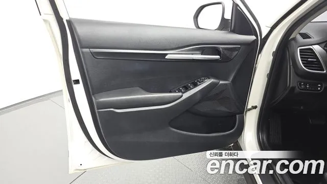 Kia Seltos — Фото автомобиля 13