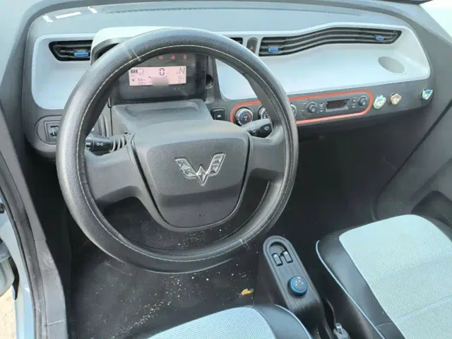 Wuling Hongguang Mini EV — Фото автомобиля 9
