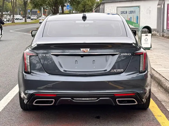 Cadillac CT5 — Фото автомобиля 9