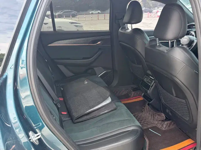 Geely Xingyue L — Фото автомобиля 8