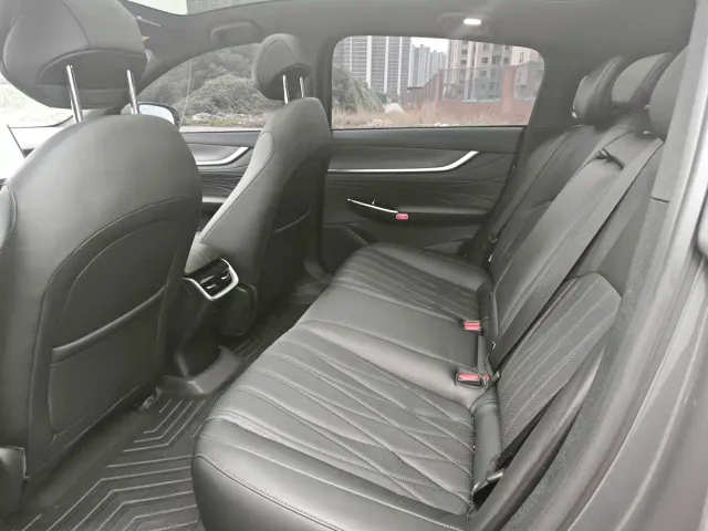 Changan Qiyuan A07 — Фото автомобиля 5