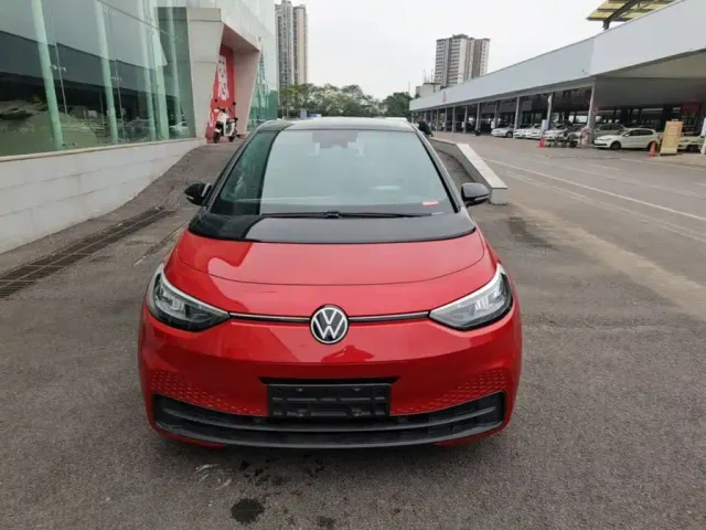 Volkswagen ID.3 — Фото автомобиля 2