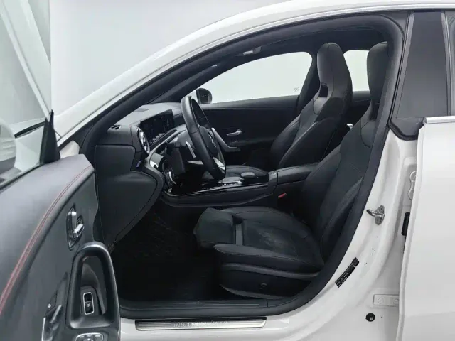 Mercedes-Benz CLA-Class — Фото автомобиля 10