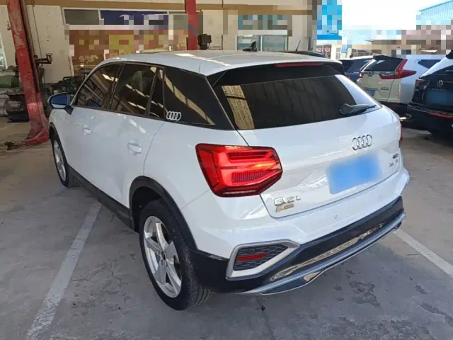 Audi Q2L — Фото автомобиля 4