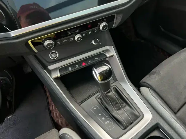 Audi Q3 — Фото автомобиля 12