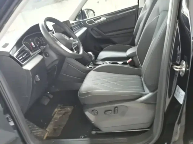Volkswagen Tiguan L — Фото автомобиля 14