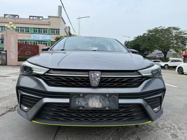 Roewe i5 — Фото автомобиля 2