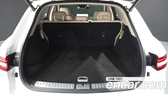 Genesis GV70 2.5T Бензин AWD — Фото автомобиля 20