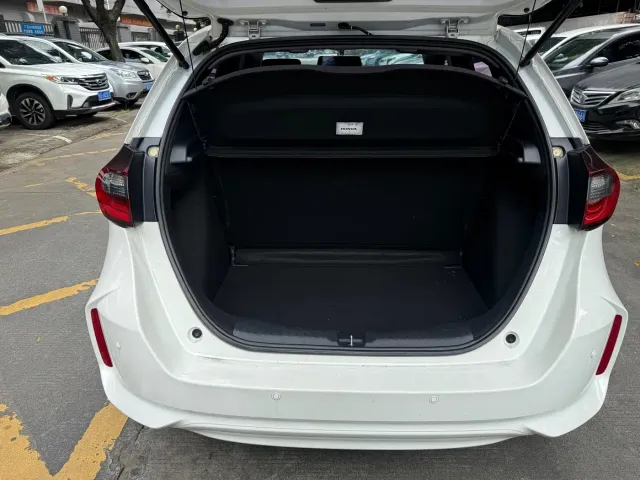 Honda Fit — Фото автомобиля 9