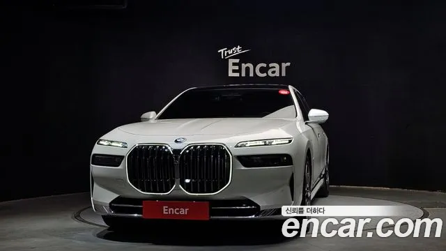 BMW 7-Series 7 серия (G70) — Фото автомобиля 3