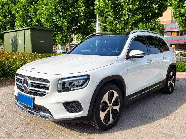 Фотография автомобиля — Mercedes-Benz GLB-Class