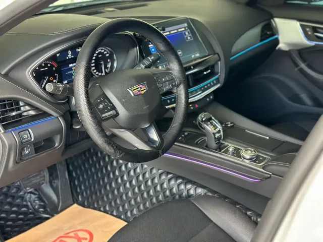 Cadillac CT5 — Фото автомобиля 12