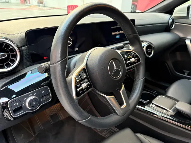 Mercedes-Benz A-Class — Фото автомобиля 7
