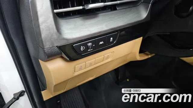 Kia Canival Carnival 4 поколение 9 мест Prestige — Фото автомобиля 16