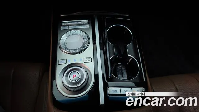 Genesis G80 RG3 — Фото автомобиля 12