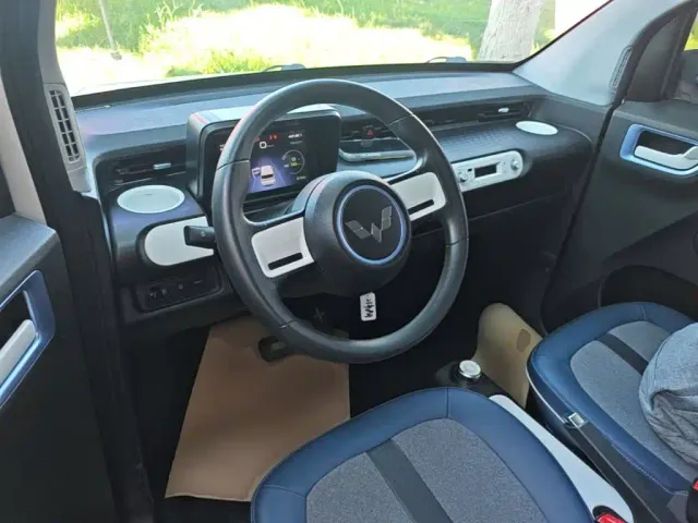Wuling Hongguang Mini EV — Фото автомобиля 10